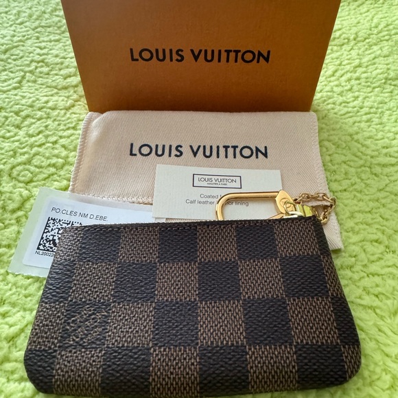 Louis Vuitton Damier Ebene  Key Pouch with Gold Chain - Picture 1 of 7